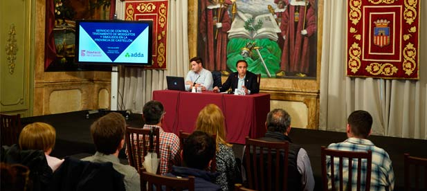 En la reunión se han presentado a los ayuntamientos las novedades del contrato y los procedimientos semanales de control de mosquitos en zonas periurbanas y naturales.