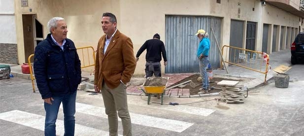 Las actuaciones han finalizado en la calle Chicharro, esquina con la calle Rosa dels Vents, junto a las obras en los cruces de las calles Industria, Maestro Serrano, Germanías y Artana