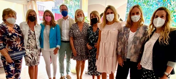 Marta Barrachina ha estado acompañada en el acto por la presidenta del Partido Popular de la ciudad de Castellón, Begoña Carrasco, así como por el miembro de la dirección nacional del PP y portavoz en el Senado, Javier Maroto