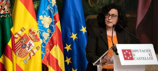 La diputada provincial del PP, Nieves Martínez, "lamenta que el PSOE se quede solo y demuestre que no apoya a los profesionales. El CICU es vital y salva vidas. No lo olviden"