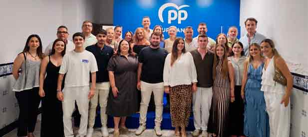 El presidente local, Alejandro Clausell, destaca la transformaci&oacute;n de la ciudad tras tres a&ntilde;os de gesti&oacute;n, logrando una inversi&oacute;n hist&oacute;rica en limpieza, mejoras en seguridad y 65 millones de euros en proyectos procedentes de la Generalitat Valenciana.