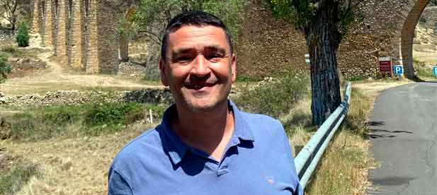 Ort&iacute; explica que la situaci&oacute;n provoca diariamente retrasos en el tr&aacute;fico, especialmente para los vecinos de Morella, que ahora tienen que recorrer 15 kil&oacute;metros cuando antes de las obras solo recorr&iacute;an tres para llegar hasta sus domicilios