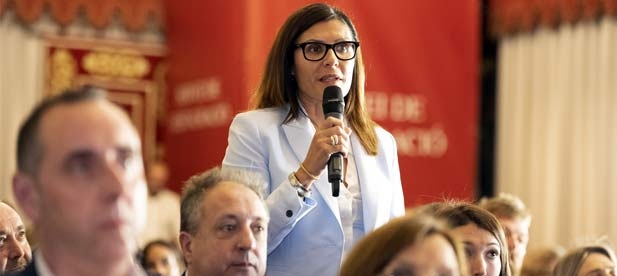 “La Diputación debe actuar de una vez por todas porque el abastecimiento de agua es fundamental para la provincia y debe avanzar también en la eficiencia hídrica”, recalca la diputada