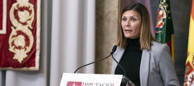 “Gobernar es trabajar, no solo hacerse fotos. Y es evidente que esta es una muestra más de abandono que sufre nuestra provincia”, lamenta Mª Ángeles Pallarés, portavoz adjunta del PPCS en la Diputación Provincial