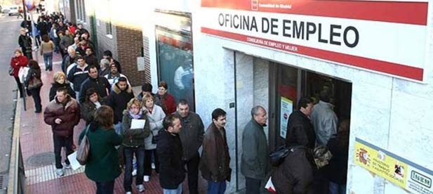 Clavell ha recordado que con los gobiernos del PP la media de creación de empleo era de 6.000 personas de media al año