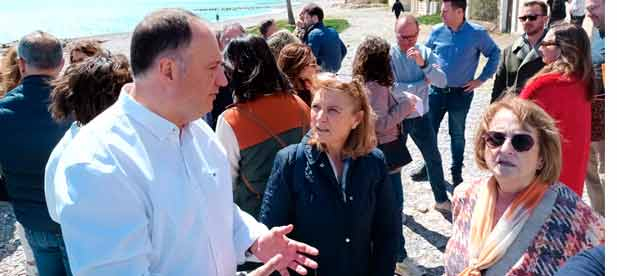 El número dos del PPCS se pregunta "a quién deben creer los ciudadanos". "Evidentemente, el PSPV, con Samuel Falomir a la cabeza, ha asumido el modelo de Pedro Sánchez. Decir una cosa y hacer la contraria. Y quien pierde es nuestra provincia"