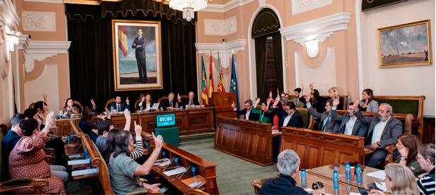 El pleno municipal también muestra su apoyo a las víctimas y afectados de la DANA a través de una declaración conjunta de todos los grupos políticos