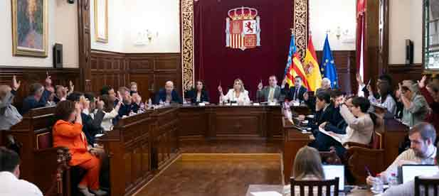 La sesi&oacute;n tambi&eacute;n aprueba una declaraci&oacute;n institucional para solicitar a la Generalitat reforzar los recursos econ&oacute;micos para la reposici&oacute;n de redes de abastecimiento de agua y saneamiento en los municipios de la provincia