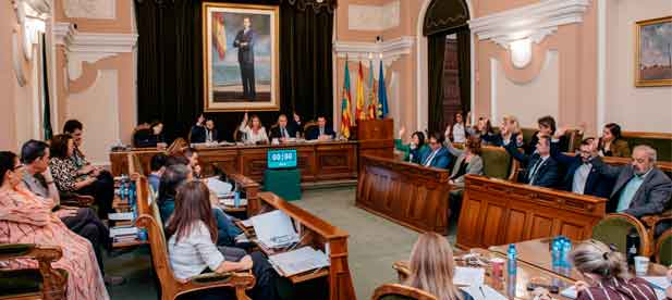 Se ha aprobado por unanimidad y gracias a la enmienda del Partido Popular, la continuidad en el servicio de informaci&oacute;n del MUCC