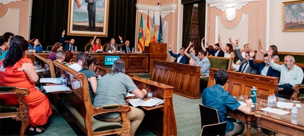 El portavoz del equipo de gobierno, Vicent Sales, ha defendido que "el valenciano no solo no se suprime. Aquí el único odio acreditado es el que manifestaron PSOE y Compromís"