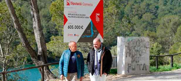 La Diputaci&oacute;n de Castell&oacute;n act&uacute;a en la localidad desde el pasado a&ntilde;o con el objetivo de ampliar la calzada y reducir riesgos entre el tr&aacute;fico rodado. "Es una inversi&oacute;n que nos permite seguir mejorando las conexiones que son vitales para la supervivencia"