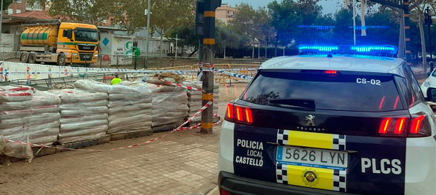La Policía Local de Castellón continúa también con su labor en la población de Aldaia con diferentes cometidos desde la vigilancia, movilidad a ayuda humanitaria