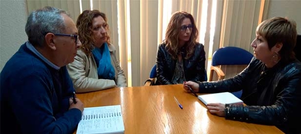 Cristina Villalba, portavoz del PP en Navajas, lamenta que la alcaldesa gestione el ayuntamiento "a su antojo. Quien niega información es que algo oculta"
