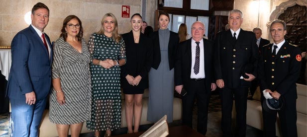 El Gobierno valenciano distingue al humorista, Carlos Latre, al Consorcio Provincial de Bomberos, a la deportista Alba Bautista, a la pirotécnica Reyes Martí  y al Banco de Alimentos, presidido en Castellón por Santiago Miralles