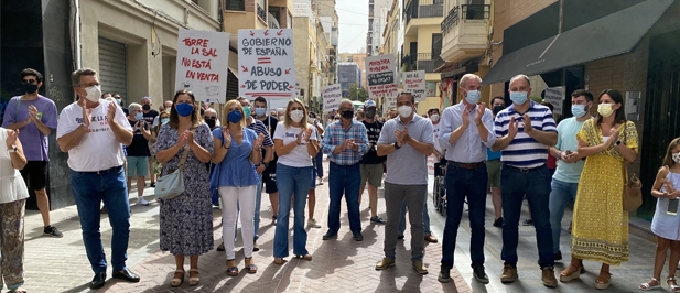 “El objetivo es abrir el debate y revisar la ley vigente en aras a proteger nuestro patrimonio en lugar de derribarlo, como ocurre en Torre la Sal”, dice el senador Martínez Mus