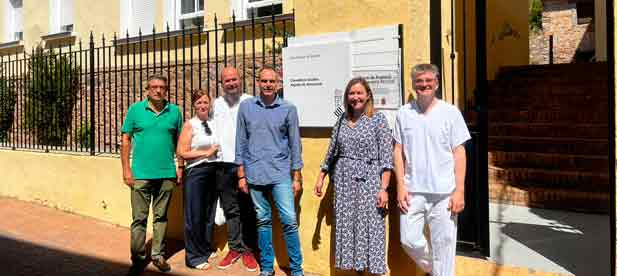 El nuevo recurso, ubicado en las antiguas escuelas de Algimia de Almonacid, recibi&oacute; la pasada semana el mobiliario con el que se ha equipado la instalaci&oacute;n. "Estrenamos el verano del mejor modo, con salud y con recursos que nos dan vida", dice Pertegaz