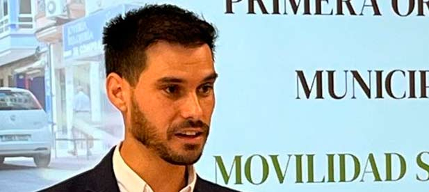 Ramírez ha comentado también parte de la normativa aplicable al uso de Vehículos de Movilidad Personal (patinetes) incluida en la ordenanza.