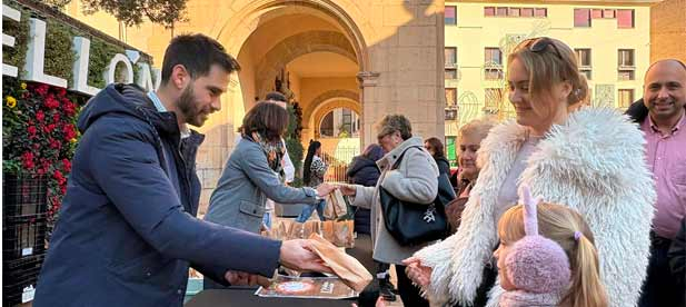 "Recibir el 2026 con los 12 gajos de clemenules es una de las iniciativas m&aacute;s castelloneras de nuestra ciudad, una muestra de apoyo un sector que es una se&ntilde;a de identidad de nuestra ciudad", concluye Ram&iacute;rez