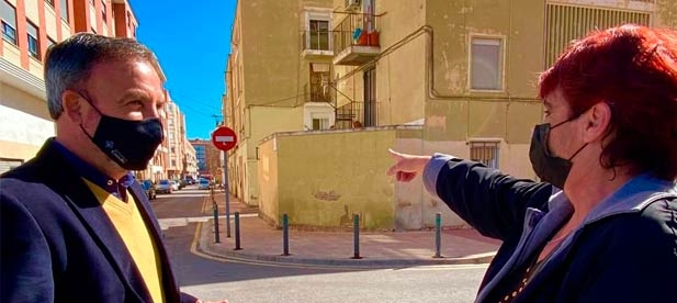 Redondo: "Igual que otras asociaciones vecinales de la ciudad, piden a la alcaldesa Amparo Marco el mismo trato para ellos"
