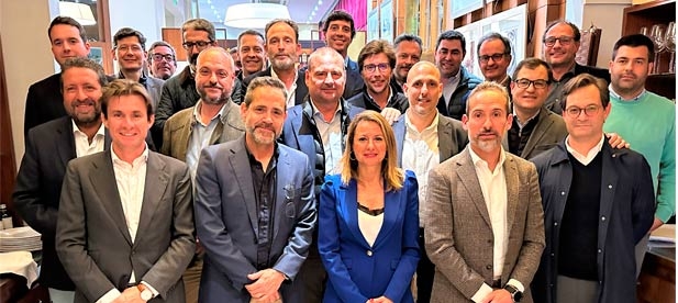 Carrasco: "Basta salir a la calle para escuchar lo que es un clamor: los castellonenses están cansados de un gobierno del PSOE que se apoya solo en los radicales, que no escucha, solo impone"