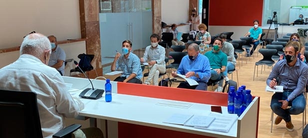 El informe concluye que la contratación que el gobierno de Marco hizo para reformar la Sala de Emergencias de la Policía Local ha sido deficiente.