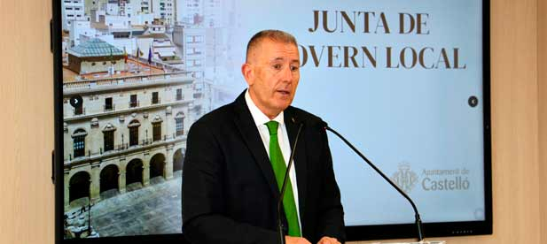 El portavoz del gobierno municipal, Vicent Sales, recuerda que "para el equipo de gobierno que dirige la alcaldesa, Begoña Carrasco, esta va a ser la legislatura de la vivienda"