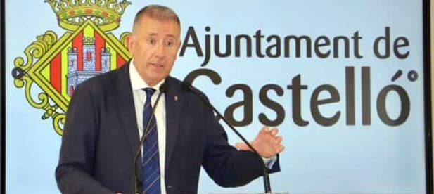 El PSOE miente y solo buscan alarmar a la población e incendiar la redes sociales. Si quieren incendios, que vayan a Ferraz que ahí tienen uno bien grande"