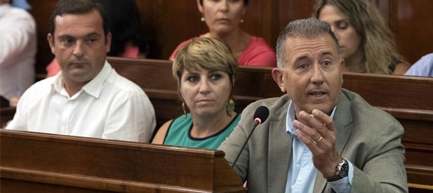 Sales: "Cada día que pasa es una oportunidad perdida para los autónomos que sí tienen que hacer frente al pago de impuestos y gastos"