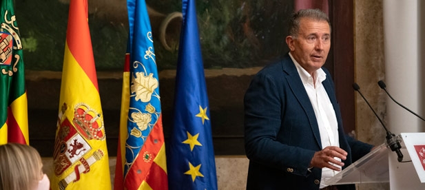 Sales: “Hay formas de trabajar y luego están PSOE y Compromís. Es vergonzoso que a las puertas de agosto sigan sin activar el plan”