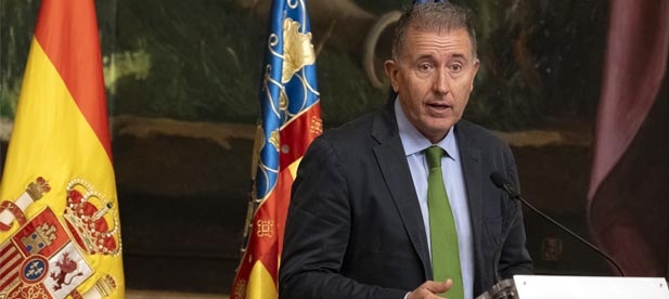Vicent Sales, portavoz del PPCS, lamenta que “las familias estén pasándolo mal para afrontar unos gastos que Puig se niega a financiar mientras paga subvenciones a su familia”