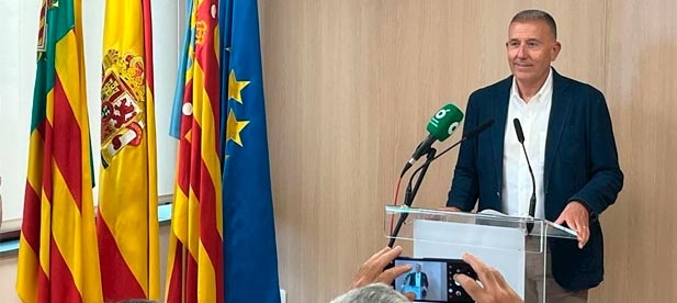 Sales: "La alcaldesa declaraba esta misma semana, que este gobierno no tiene ninguna intención de que se instale una gasolinera en una zona urbana ya consolidada, rodeada de instalaciones deportivas y de tres colegios."
