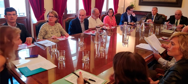 Sales: "Toda la propaganda que hace el equipo de gobierno municipal de políticas sociales choca con la realidad de querer seguir recaudando a toda costa"