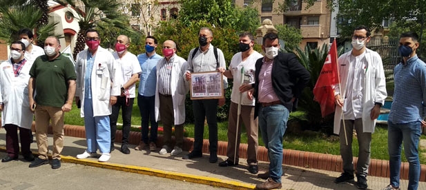 Diputados provinciales del PP arropan a los profesionales que han sido contratados durante la pandemia para salvar vidas y que el Gobierno del PSOE despide el próximo lunes