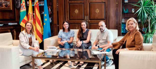 Carrasco subraya la sensibilidad del gobierno con la salud mental y destaca el compromiso de coordinar asociaciones y administraciones para mejorar el bienestar emocional de niños y adolescentes