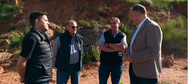 El pozo del Bancal Royo se equipará con un sistema de impulsión para garantizar el suministro a los vecinos de Los Calpes. "Por fin se vislumbra el final de tantos años con restricciones para dar a los vecinos el servicio básico que merecen"