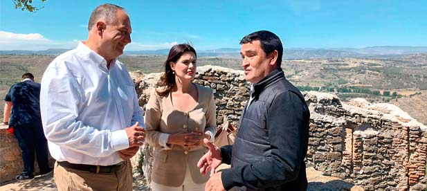 “El mundo rural no solo es destino vacacional, es hogar para miles de familias. El PPCS, desde sus gobiernos, autonómico, provincial y local, trabaja de forma decidida por crear desarrollo. Las ayudas del IVACE son buena muestra de ello”