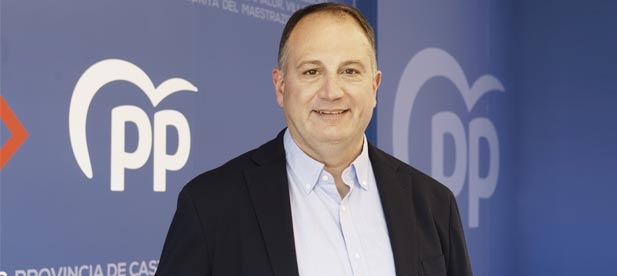 El secretario general del PP en la provincia de Castellón lamenta que el Gobierno de Sánchez continúe sin dar respuesta a la crisis del sector cerámico 