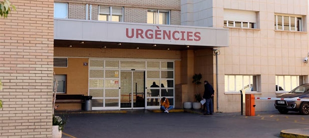 Las listas de espera crecen, se disparan retrasos en Atención Primaria o crece la sangría de especialistas al mismo ritmo que aumentan los asesores del presidente del Consell