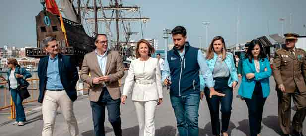 Carrasco ha destacado tambi&eacute;n que se quiere que el sector servicios, de la mano del turismo, se consolide como un motor econ&oacute;mico capaz de llenar hoteles, impulsar las pernoctaciones y dinamizar el comercio local