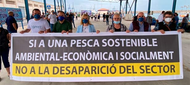 Guillamón: "El PSOE, en lugar de coger hoy la pancarta lo que tiene que hacer es decirle a sus socios de partido en el Gobierno que defienda los intereses del sector pesquero de Castellón en Bruselas"