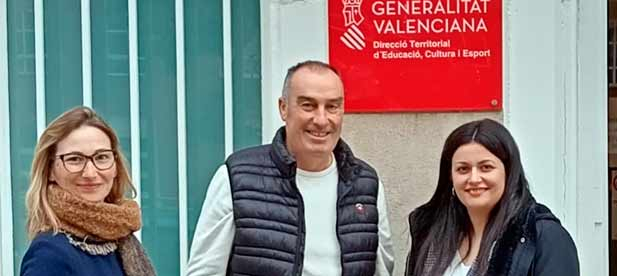 "Las familias de La Jana, nuestros alumnos y nuestros docentes merecen que trabajemos por la mejora de estas instalaciones", declara César Simó, alcalde de La Jana