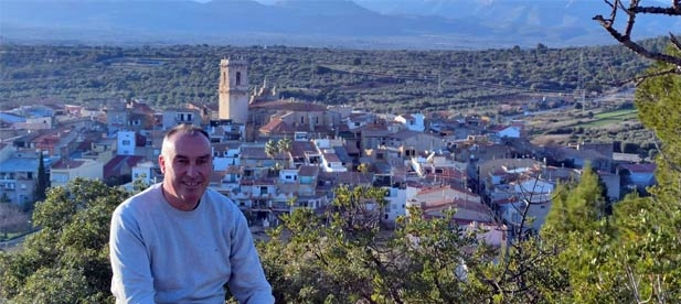 Simó: “Necesitamos dotar a las familias de servicios que les permitan conciliar y por eso queremos incorporar la escuela gratuita entre los 0 y los 3 años”.