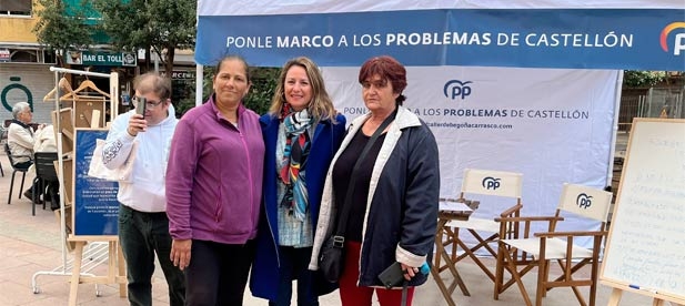 El Taller de enmarcación de Begoña Carrasco está siendo un éxito de participación por parte de los vecinos de la ciudad.