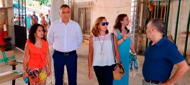 La secretaria autonómica del Sistema Sociosanitario, Elena Albalat, se trasladó el pasado verano hasta la localidad para solicitar al ayuntamiento que agilizase la tramitación del proyecto