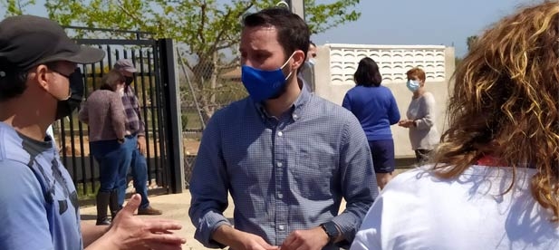 Los vecinos presentaron el 28 de julio de 2020 un escrito al Ayuntamiento, avalado por 300 firmas pidiendo buscar una solución, pero nadie les ha contestado