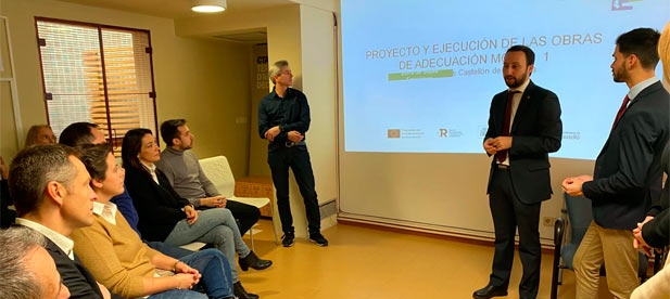 La nueva estrategia para mejorar la accesibilidad de la ciudad ha contado con la participación ciudadana real y directa a través de múltiples reuniones con comercios, restauración, pymes y autónomos proveedores de servicios y colegios de profesionales