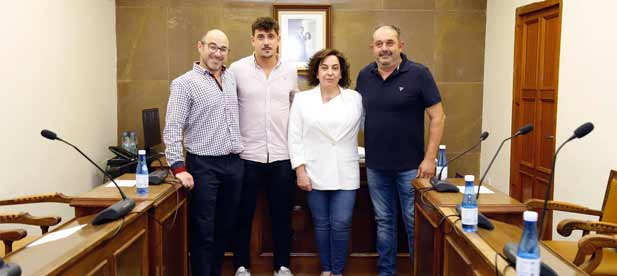 La portavoz del PP lamenta que mientras PSOE y Compromís se comportan como “dos ayuntamientos distintos”, “los vecinos son los que pierden. Hemos pedido el pleno porque es evidente que no quieren dar la cara ante el pueblo”