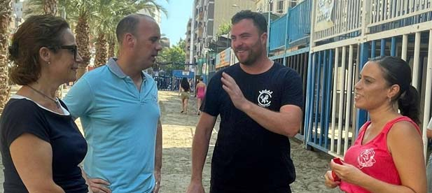 Giner destaca el compromiso del equipo de gobierno para que todos los vecinos disfruten de los actos taurinos, una seña de identidad del Grau y las fiestas de Sant Pere.