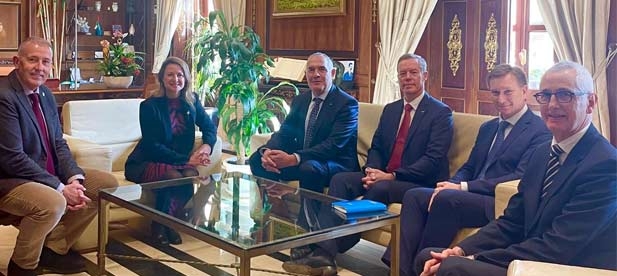 Carrasco destaca que "la buena sintonía de la ciudad con el país nipón en forma de hermanamientos, visitas diplomáticas o intercambios culturales"