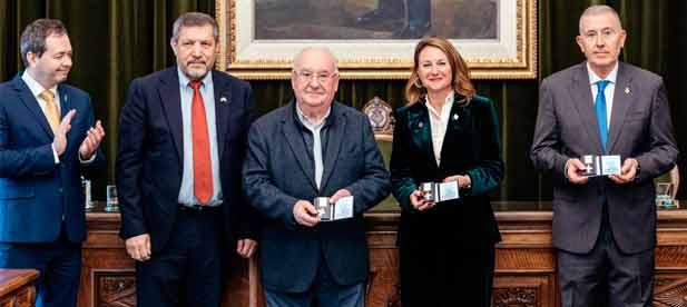 Carrasco : "Os acogimos en su momento con los brazos abiertos y as&iacute; seguiremos siempre. Pod&eacute;is contar con Castell&oacute;n como un pueblo amigo, como un pueblo hermano"